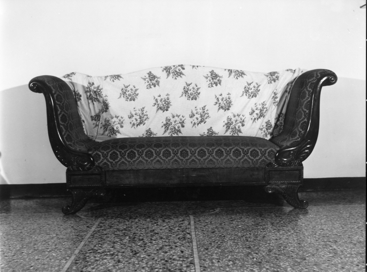 divano, opera isolata - bottega genovese (secondo quarto sec. XIX)