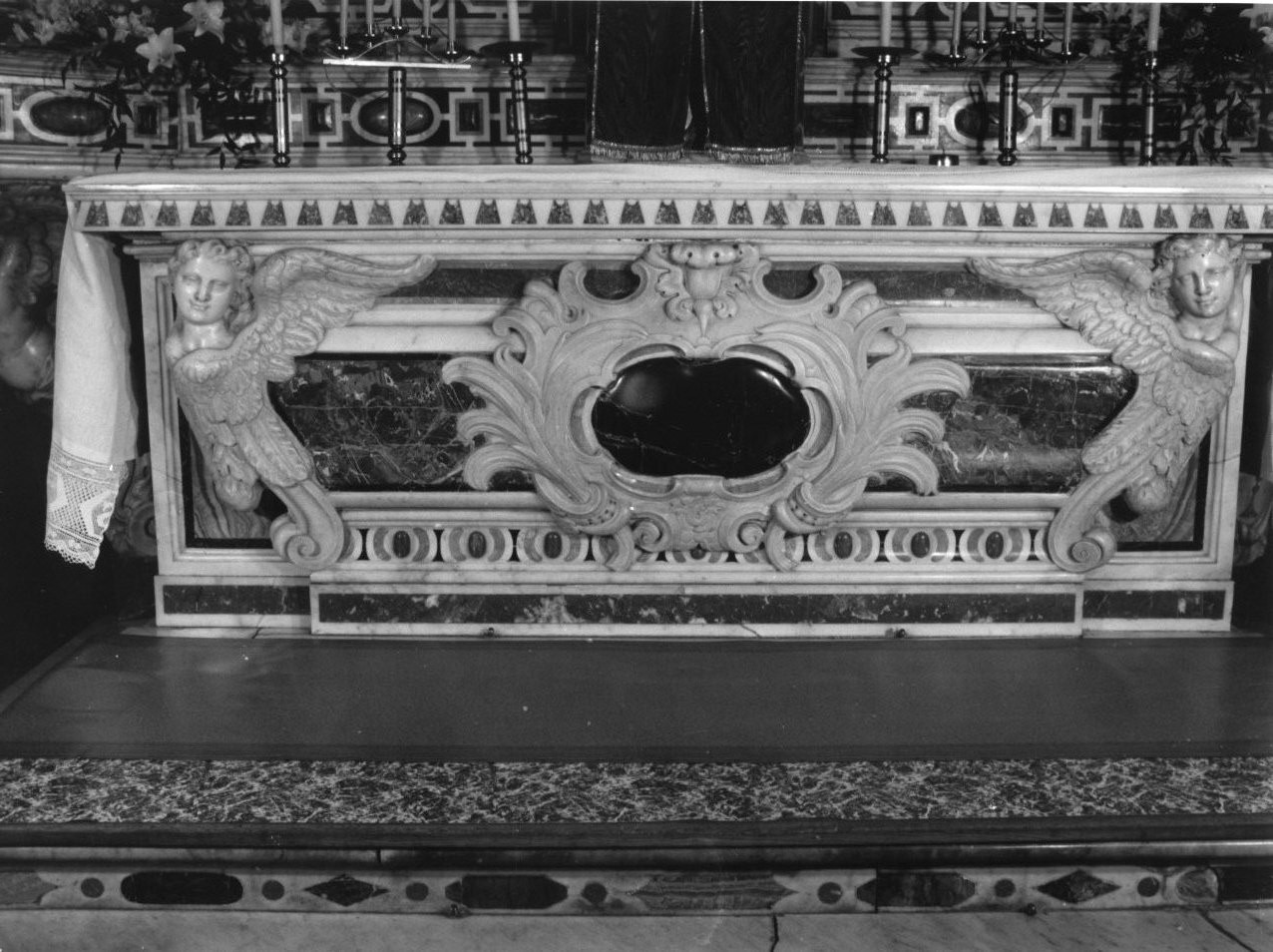 altare maggiore, insieme di Bernini Gian Lorenzo (scuola) (prima metà sec. XVIII)