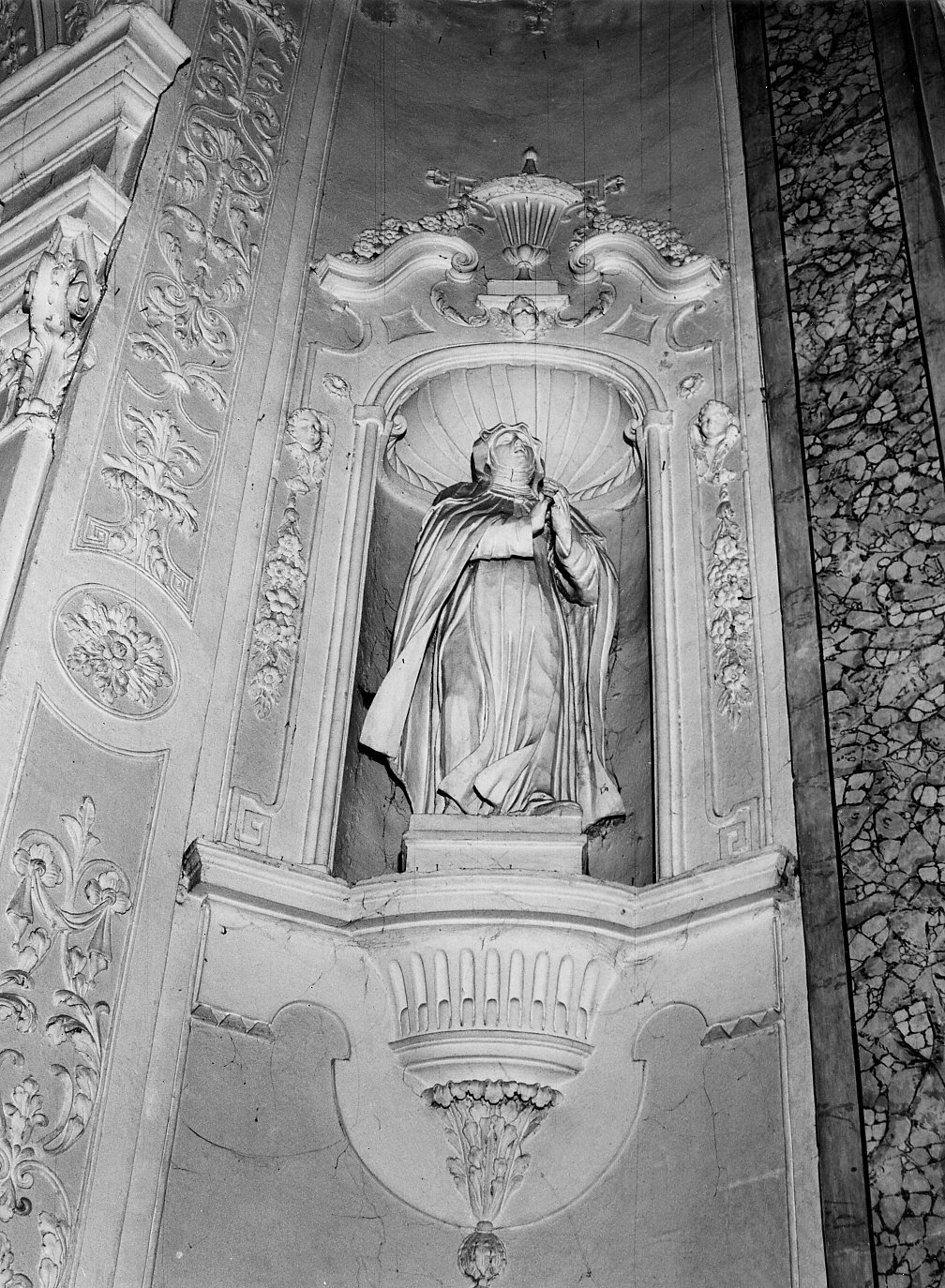 Santa Teresa (statua, insieme) di Adami Vincenzo (fine sec. XVIII)