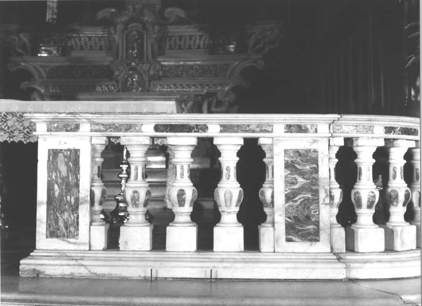 motivi decorativi geometrici (balaustrata di altare, opera isolata) - bottega ligure (sec. XVIII)