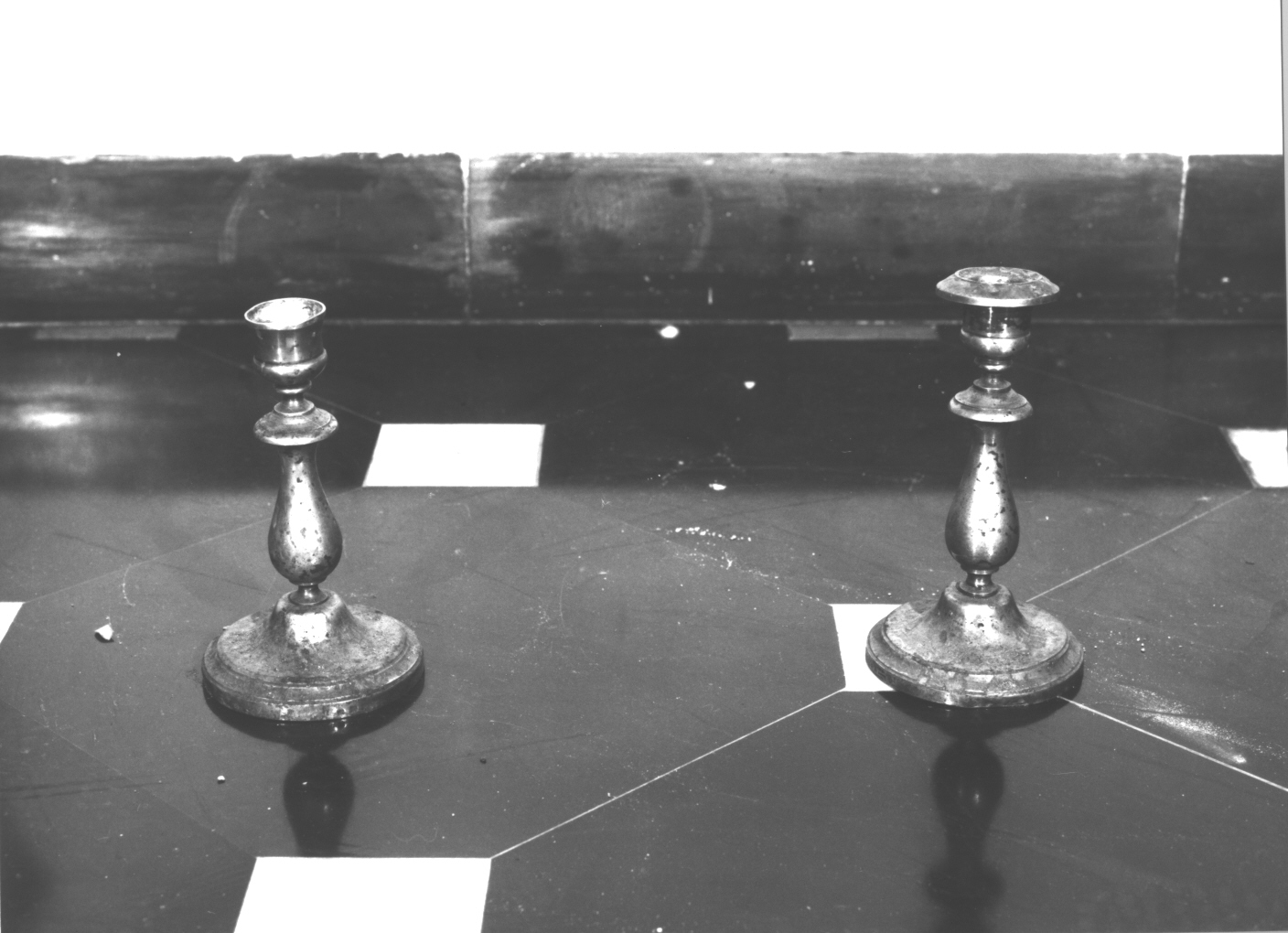 candeliere d'altare, serie di Ditta Christofle (bottega) (inizio sec. XX)