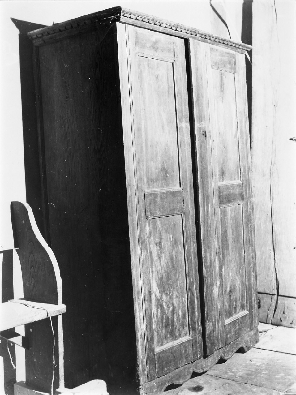 armadio, opera isolata - bottega italiana (sec. XIX)