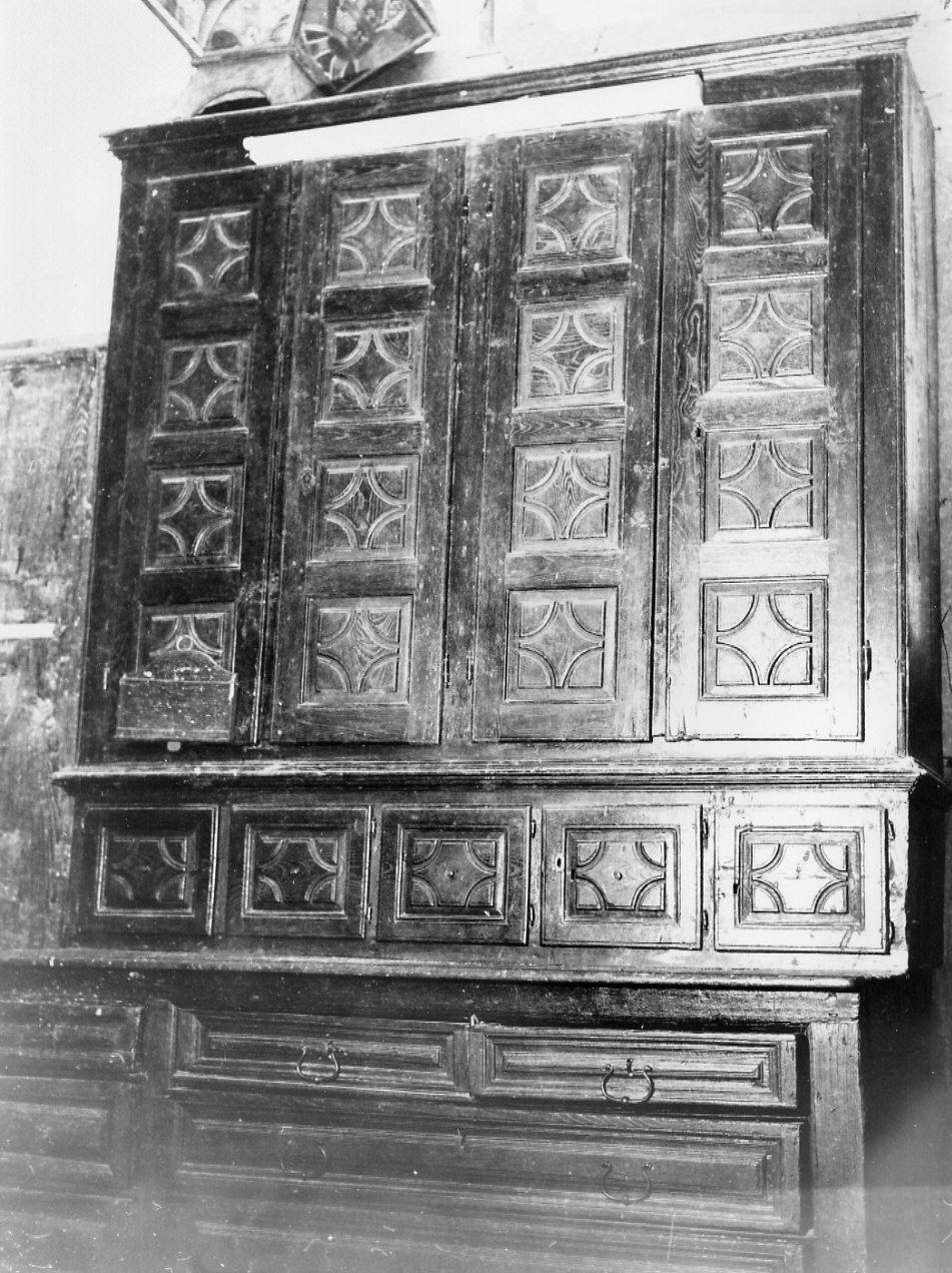 armadio da sacrestia, elemento d'insieme - bottega ligure (sec. XVIII)