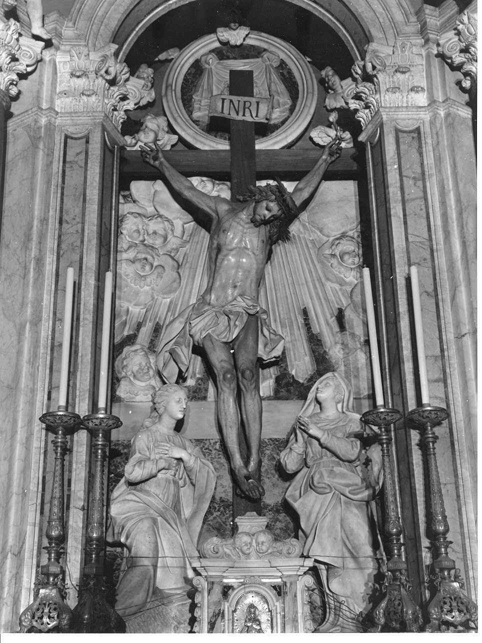 Cristo crocifisso (croce d'altare, opera isolata) di Maragliano Anton Maria (scuola) (prima metà sec. XVIII)