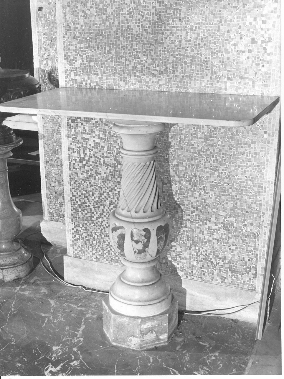 colonnina, coppia - bottega ligure (seconda metà sec. XVIII)