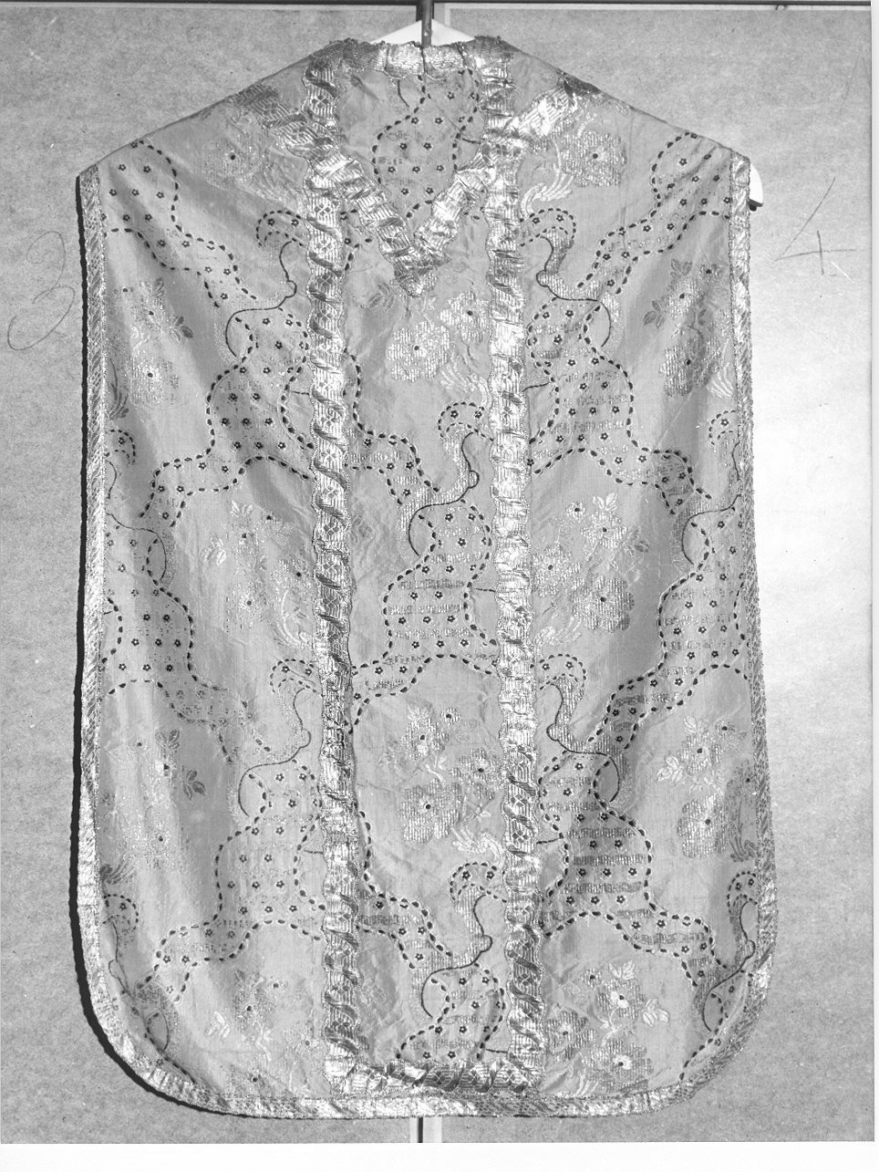 pianeta, elemento d'insieme - manifattura ligure (metà sec. XVIII)