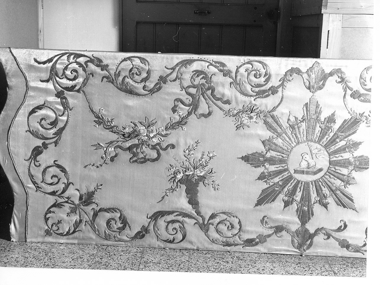 Agnus Dei (paliotto, opera isolata) - manifattura ligure (fine sec. XVIII)