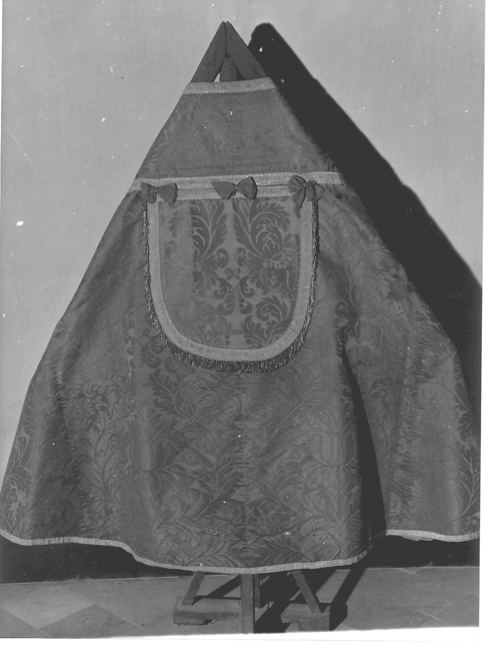 piviale, opera isolata - manifattura italiana (sec. XIX)