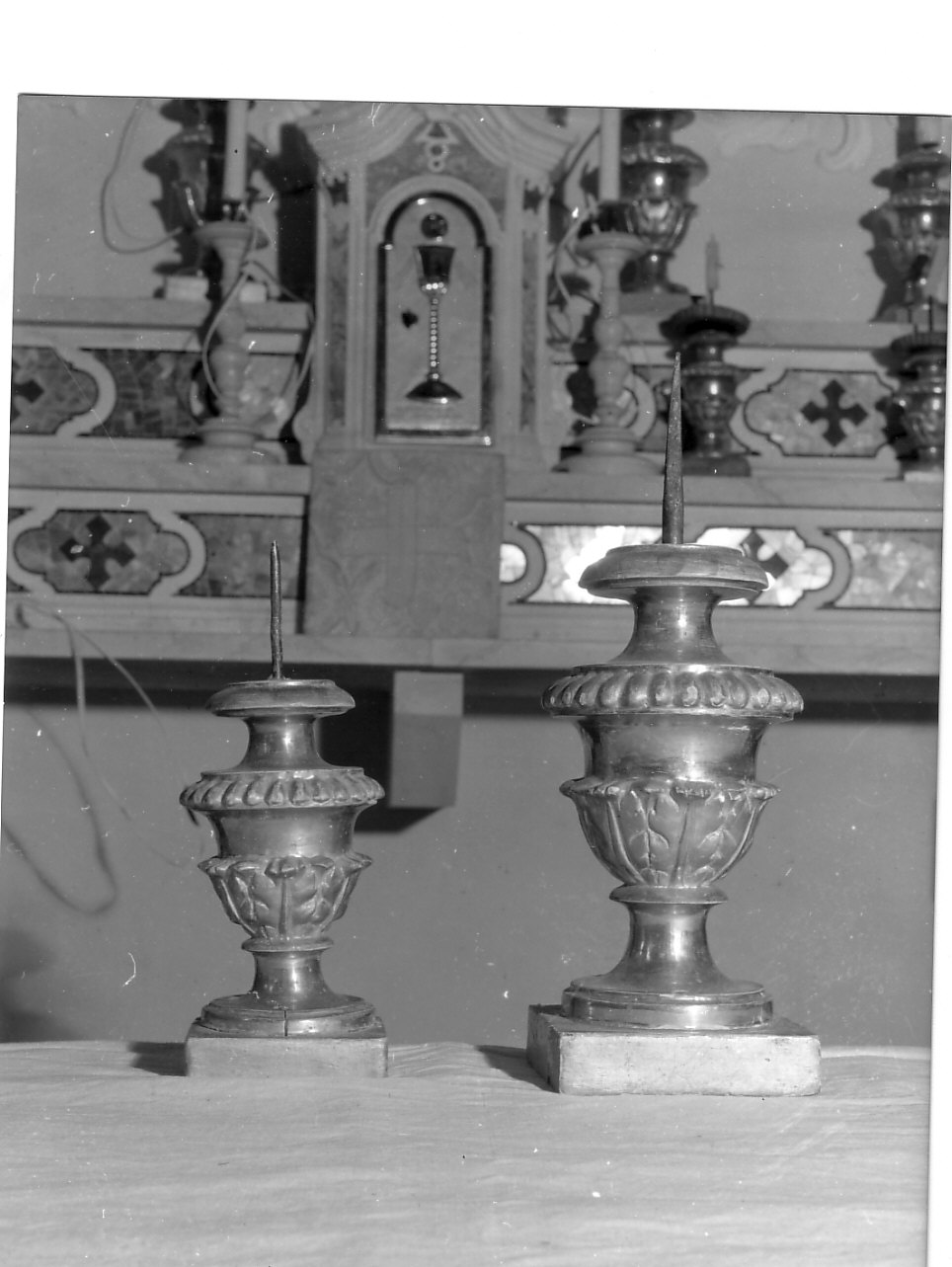 portacandelabro, coppia - PRODUZIONE LIGURE (sec. XIX)