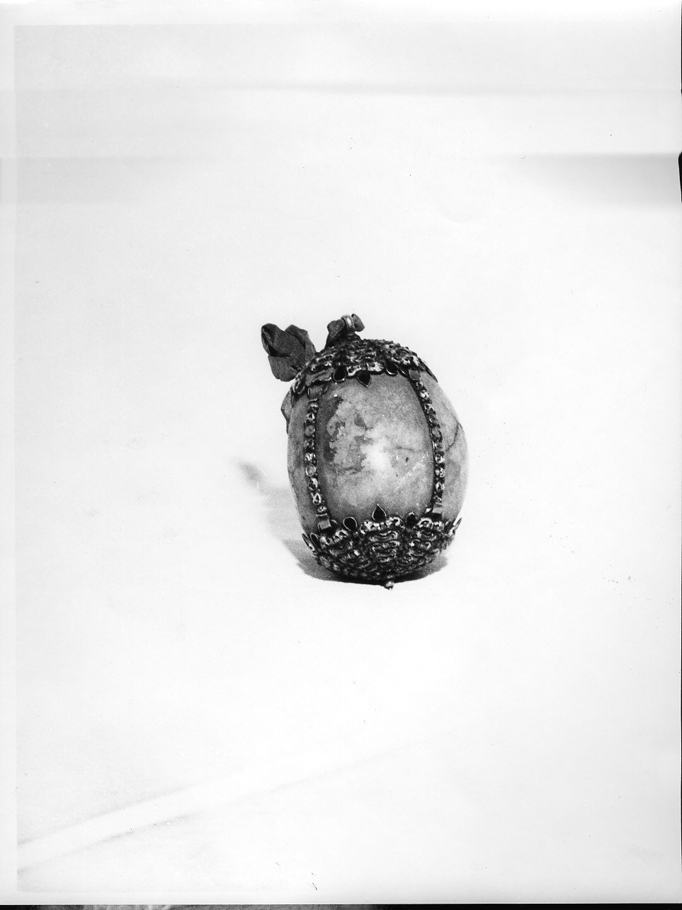 motivi decorativi vegetali (decorazione a smalto, opera isolata) - bottega italiana (fine/inizio secc. XVI/ XVII)