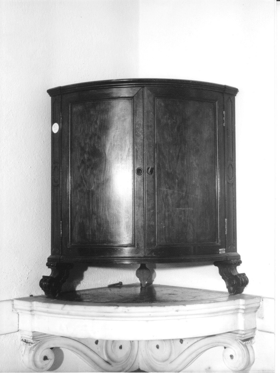 angoliera, opera isolata - bottega ligure (prima metà sec. XIX)