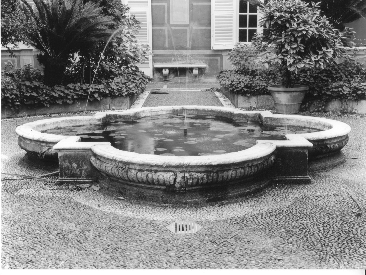 fontana, opera isolata - bottega italiana (seconda metà sec. XVII)