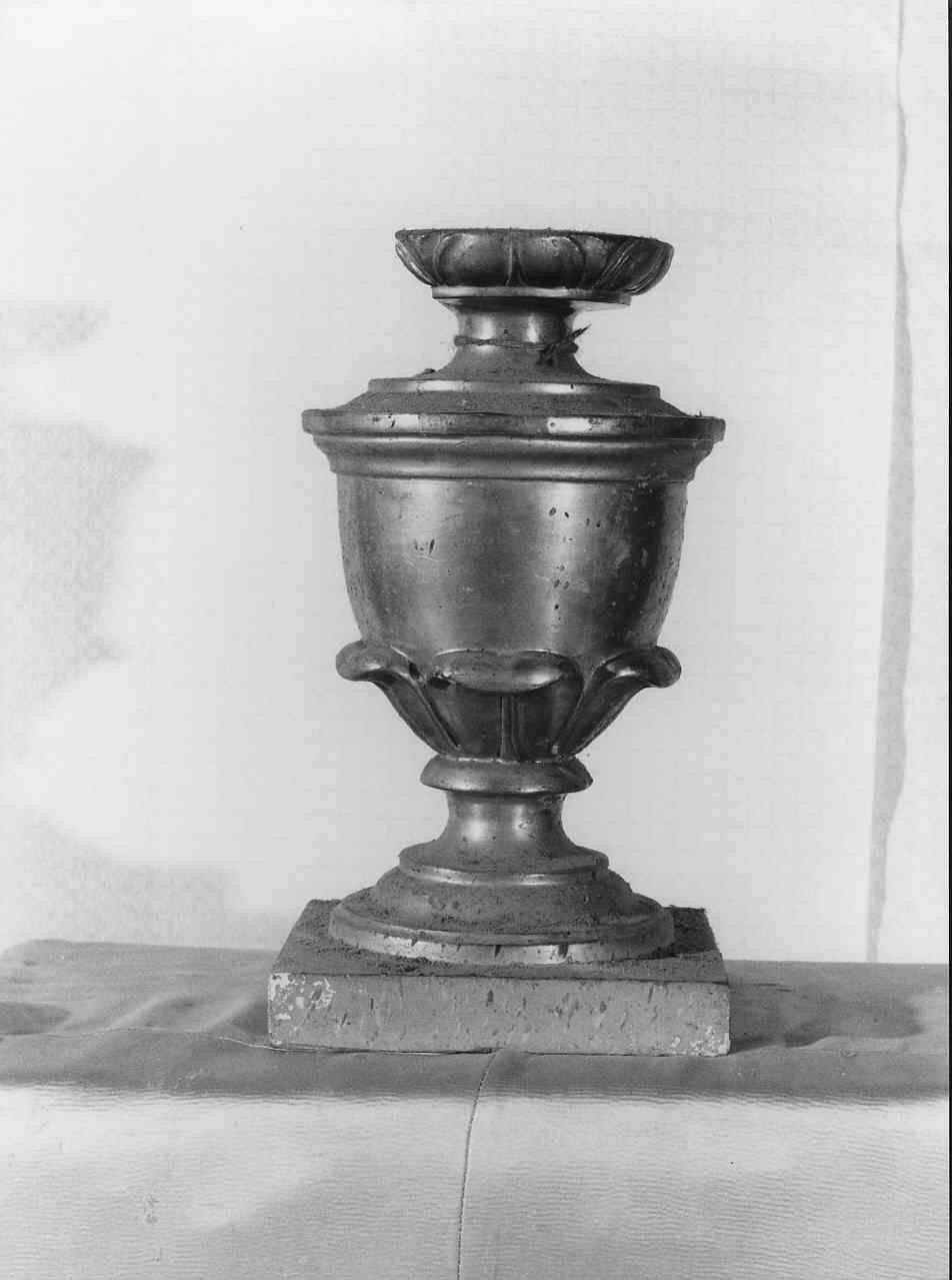 vaso da fiori, serie - bottega ligure (metà sec. XIX)