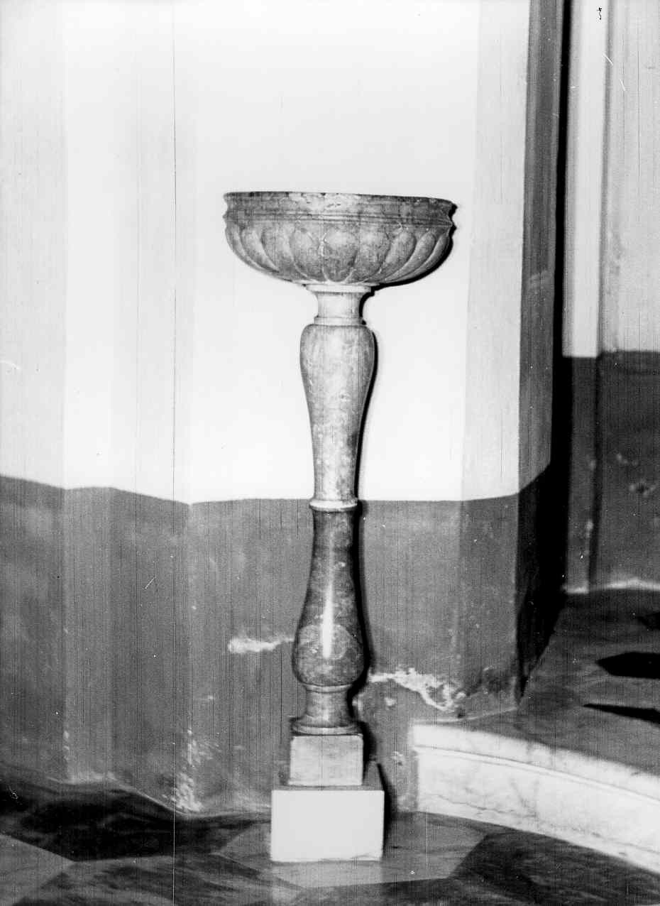 acquasantiera - a fusto, opera isolata - bottega italiana (sec. XIX)