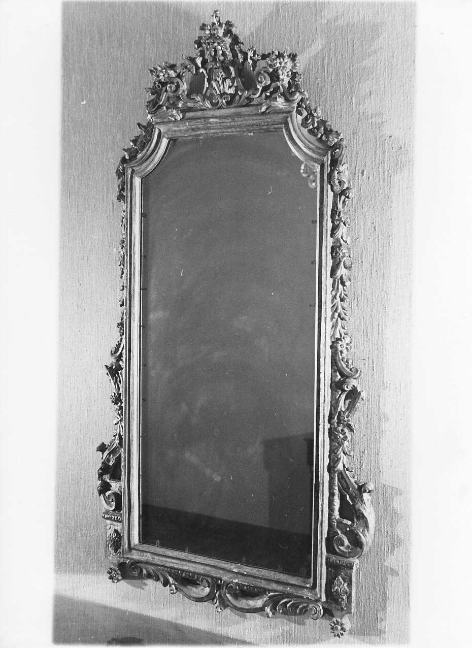 specchiera, opera isolata - bottega italiana (secc. XVIII/ XIX)