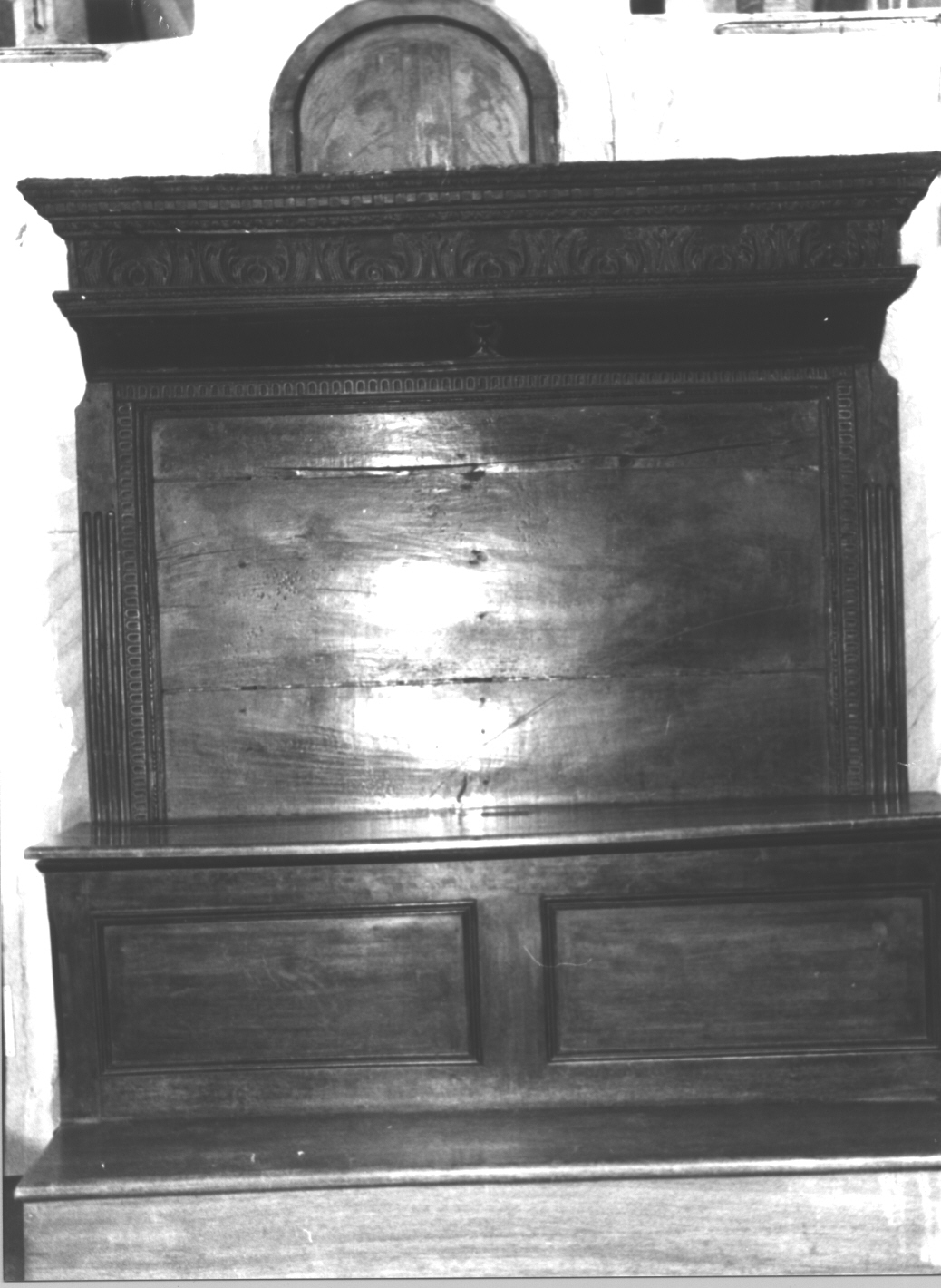 motivi decorativi a girali vegetali/ motivi decorativi a dentelli (testata, opera isolata) - bottega italiana (sec. XVII)