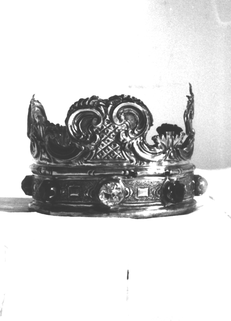 motivi decorativi geometrici/ motivi decorativi vegetali (corona da statua, opera isolata) - bottega ligure (metà sec. XVIII)