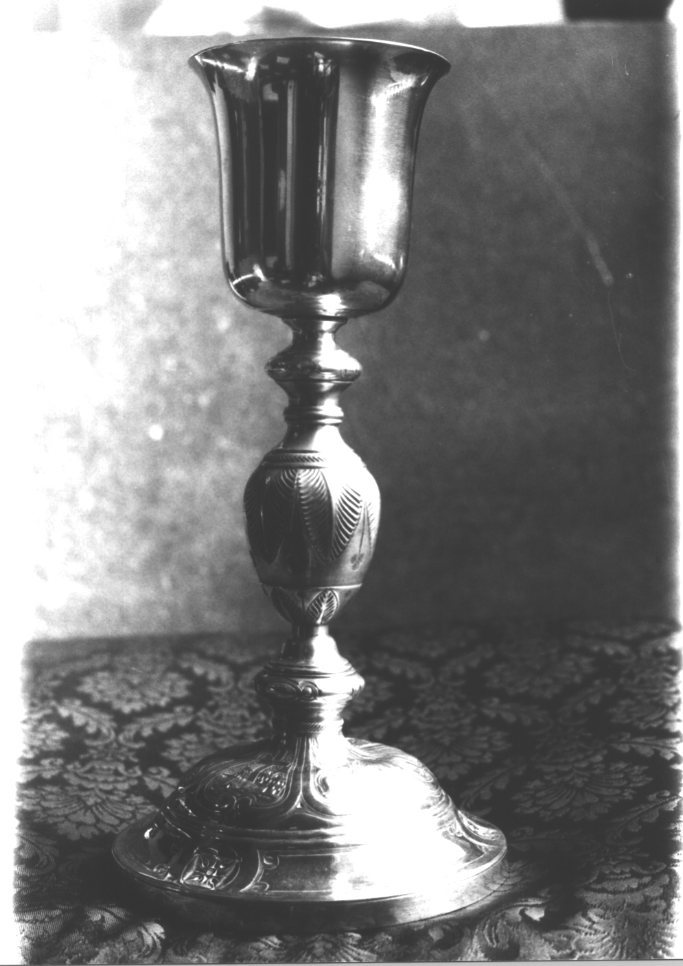 motivi decorativi floreali/ motivi decorativi vegetali a palmette/ simboli eucaristici/ paesaggio (calice, opera isolata) - bottega ligure (inizio sec. XIX)