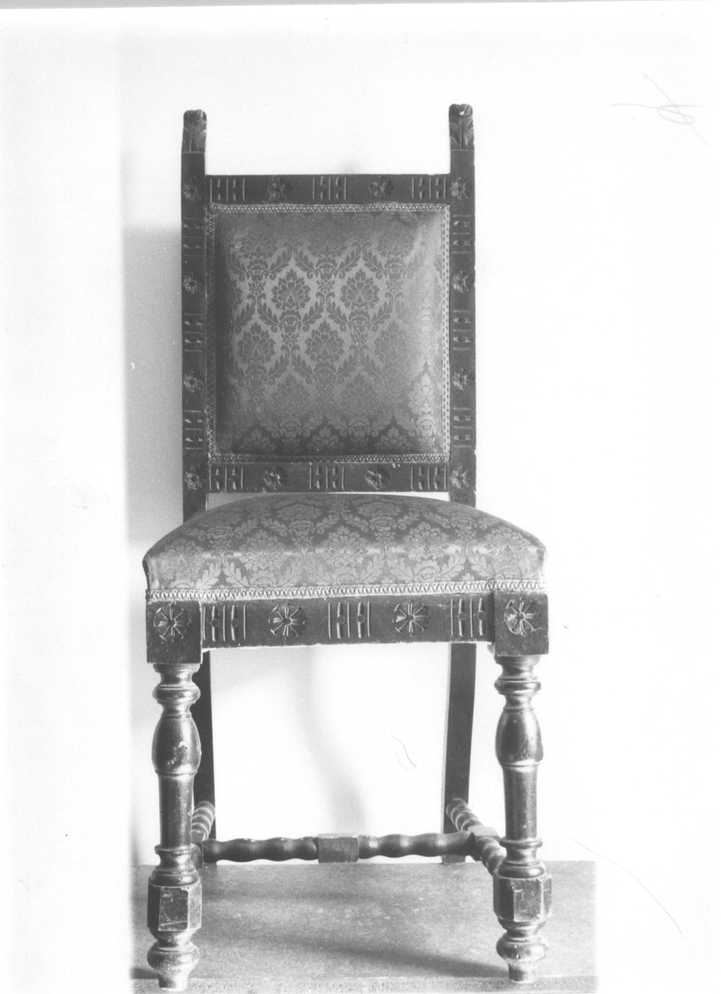 motivi decorativi vegetali/ motivi decorativi a foglie d'acanto/ motivi decorativi floreali (sedia, serie) - bottega ligure (sec. XIX)