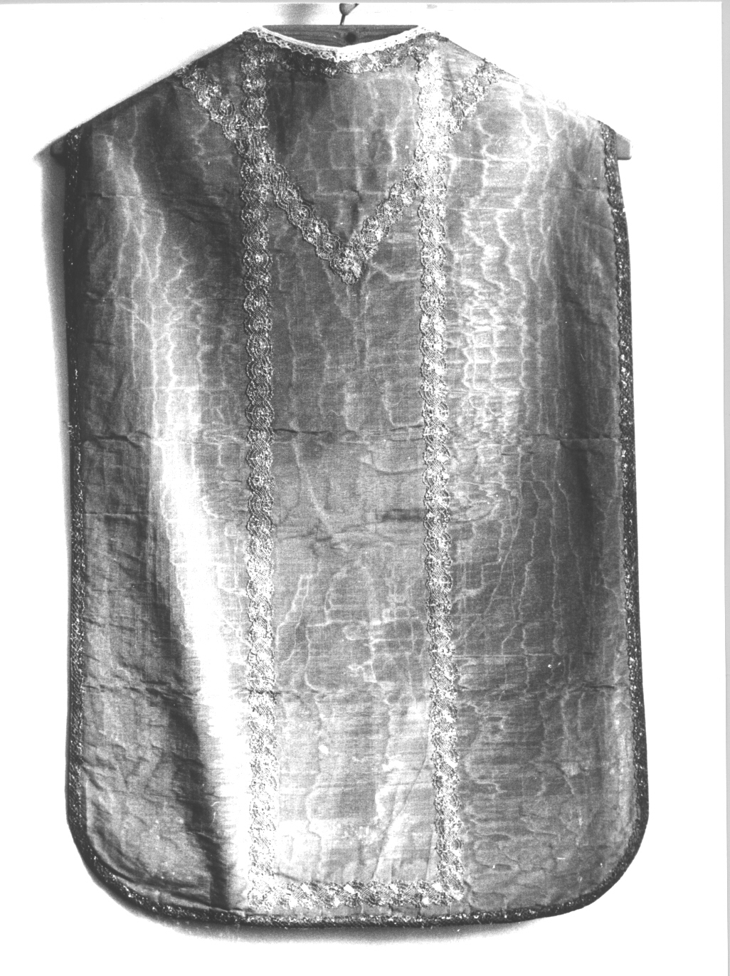 motivo decorativo geometrico (pianeta, opera isolata) - manifattura ligure (prima metà sec. XVIII)