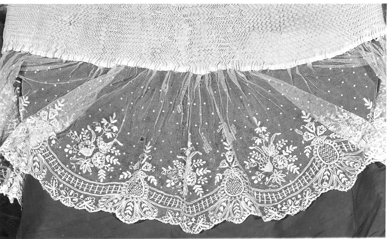 camice, opera isolata - manifattura fiamminga (seconda metà sec. XIX)