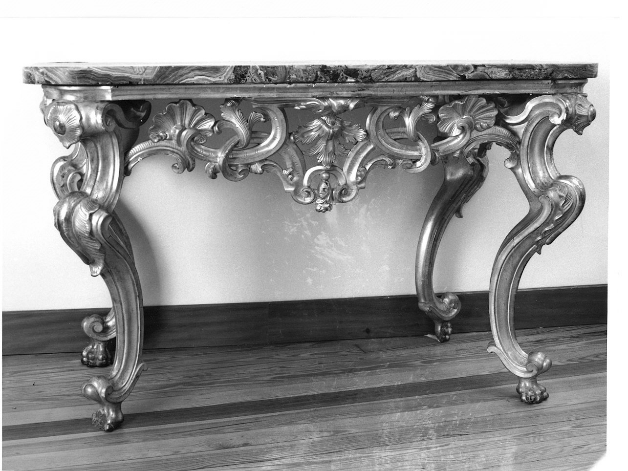 tavolo da muro, opera isolata - PRODUZIONE GENOVESE (seconda metà sec. XVIII)