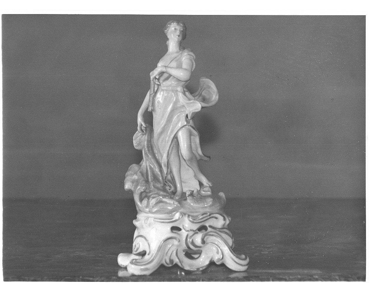 Diana cacciatrice (?) (statuetta, opera isolata) - produzione europea (sec. XIX)