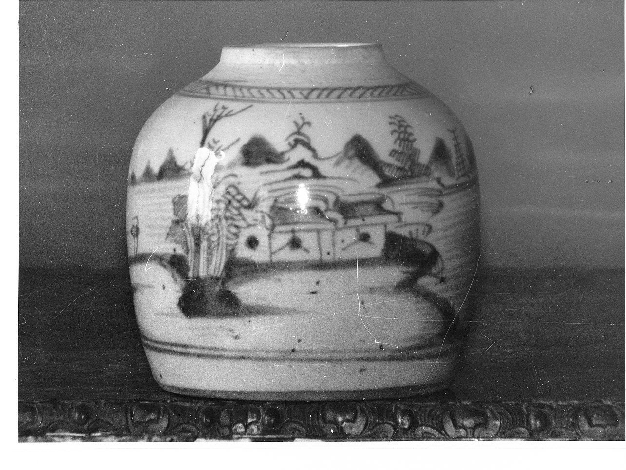 paesaggio orientale (vaso, serie) - manifattura di Delft (seconda metà sec. XVII)