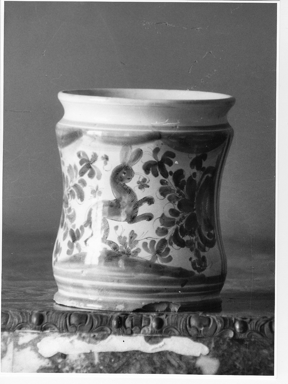 motivi decorativi vegetali e animali/ motivi decorativi vegetali con veliero (alberello, serie) - manifattura campana (fine sec. XVII)