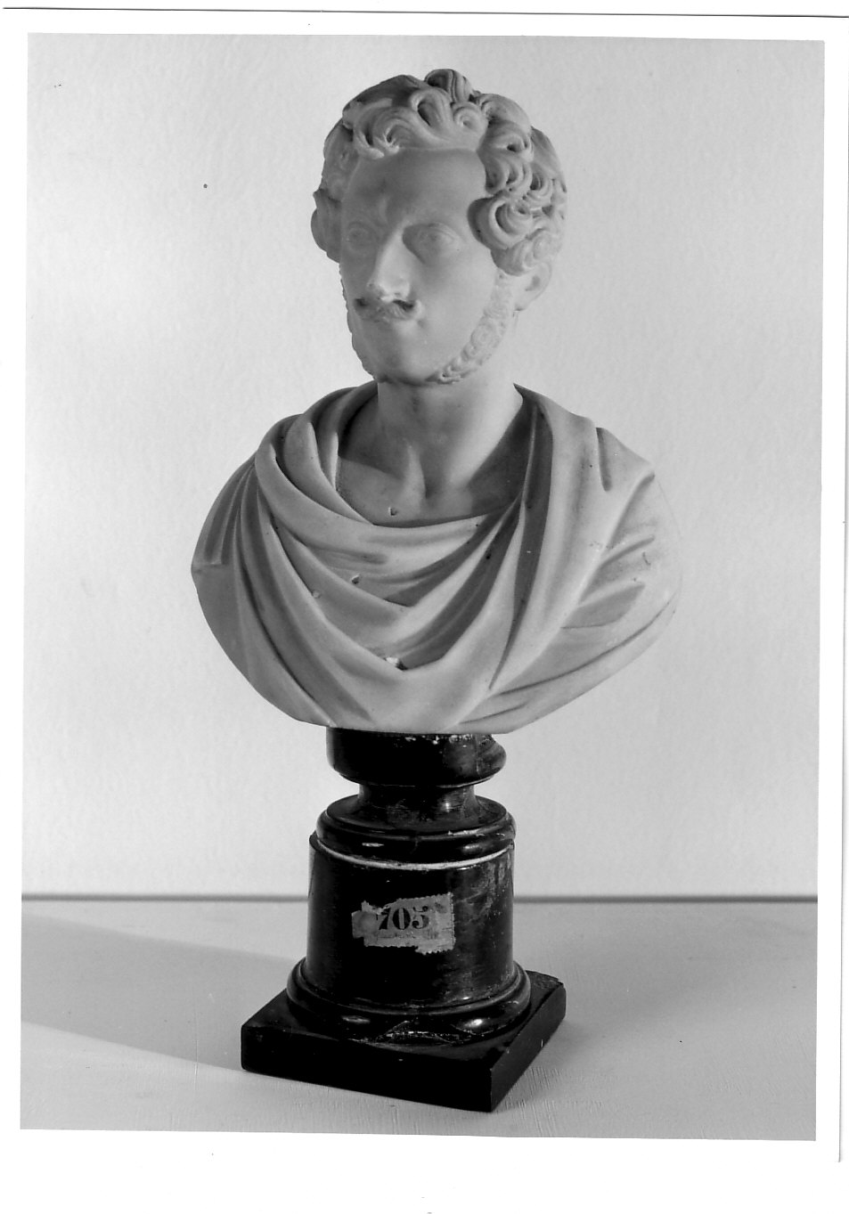 ritratto d'uomo (scultura, opera isolata) - ambito romano (sec. XIX)