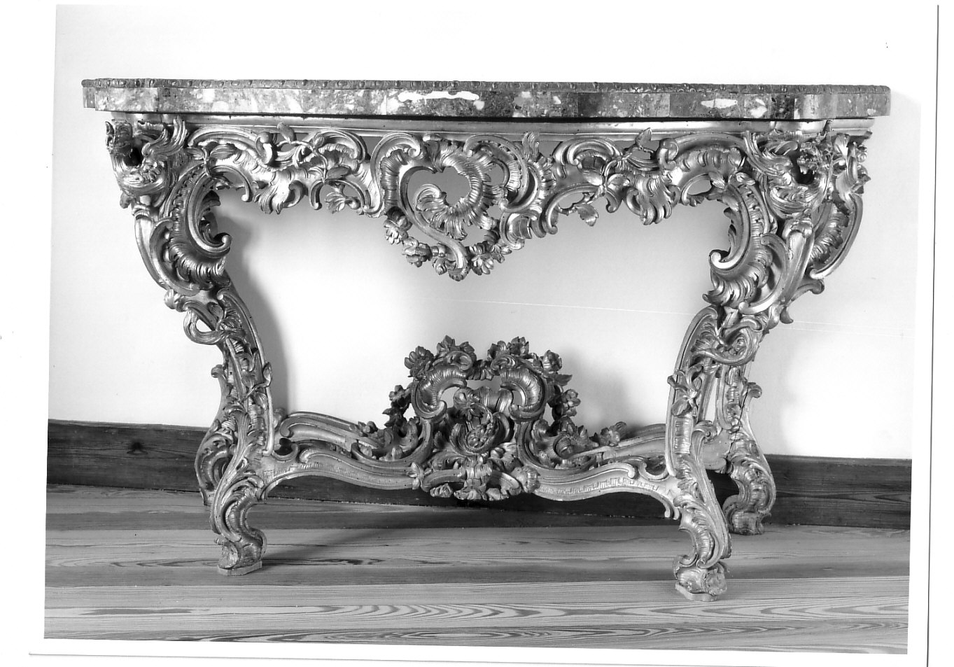 console, opera isolata - PRODUZIONE GENOVESE (metà sec. XVIII)