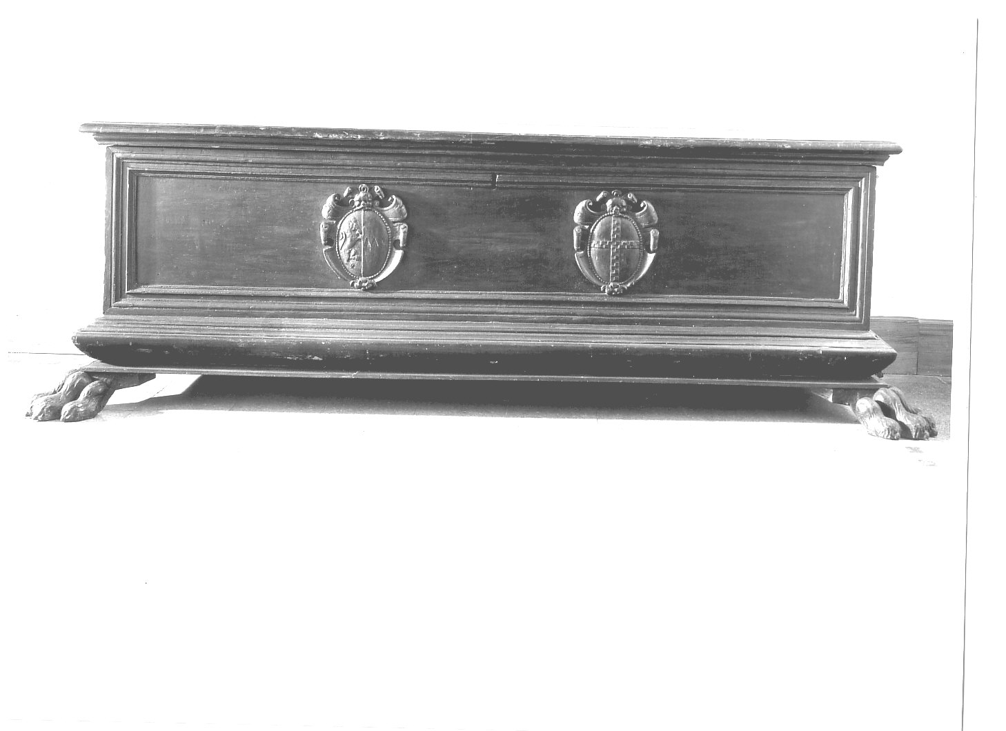 cassone, opera isolata - produzione Italia centrale (sec. XIX)