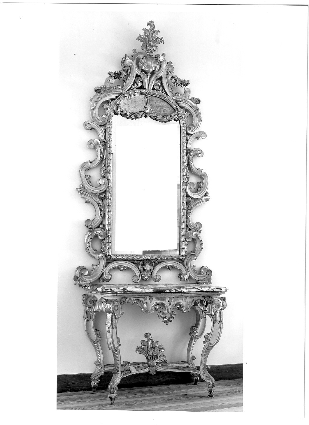 console con specchiera, insieme - produzione Italia settentrionale (seconda metà sec. XVIII)