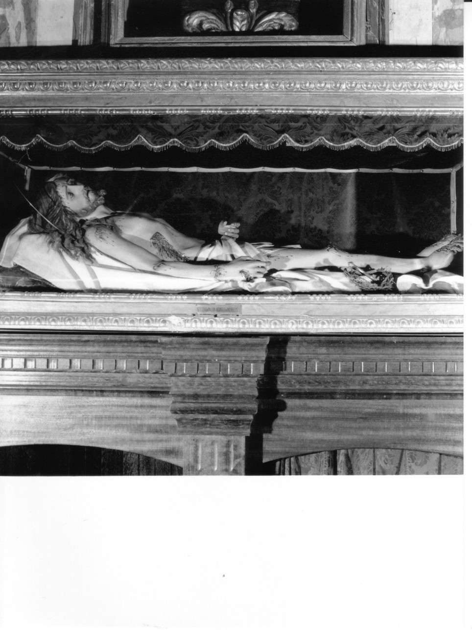 Cristo deposto dalla croce (statua, opera isolata) - bottega Italia settentrionale (primo quarto sec. XX)