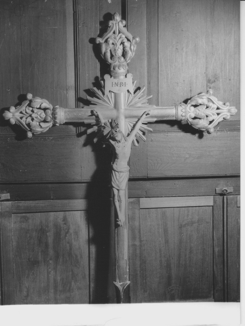 Cristo crocifisso (croce processionale, opera isolata) - bottega genovese (seconda metà sec. XIX)