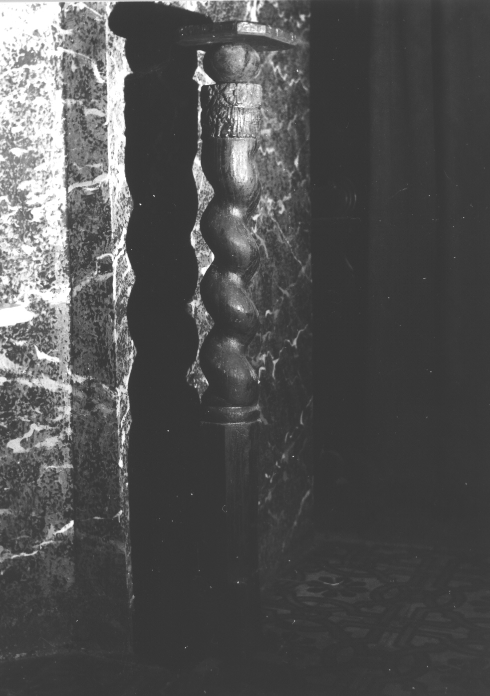 motivi decorativi vegetali (candeliere, opera isolata) - bottega ligure (fine/inizio secc. XIX/ XX)