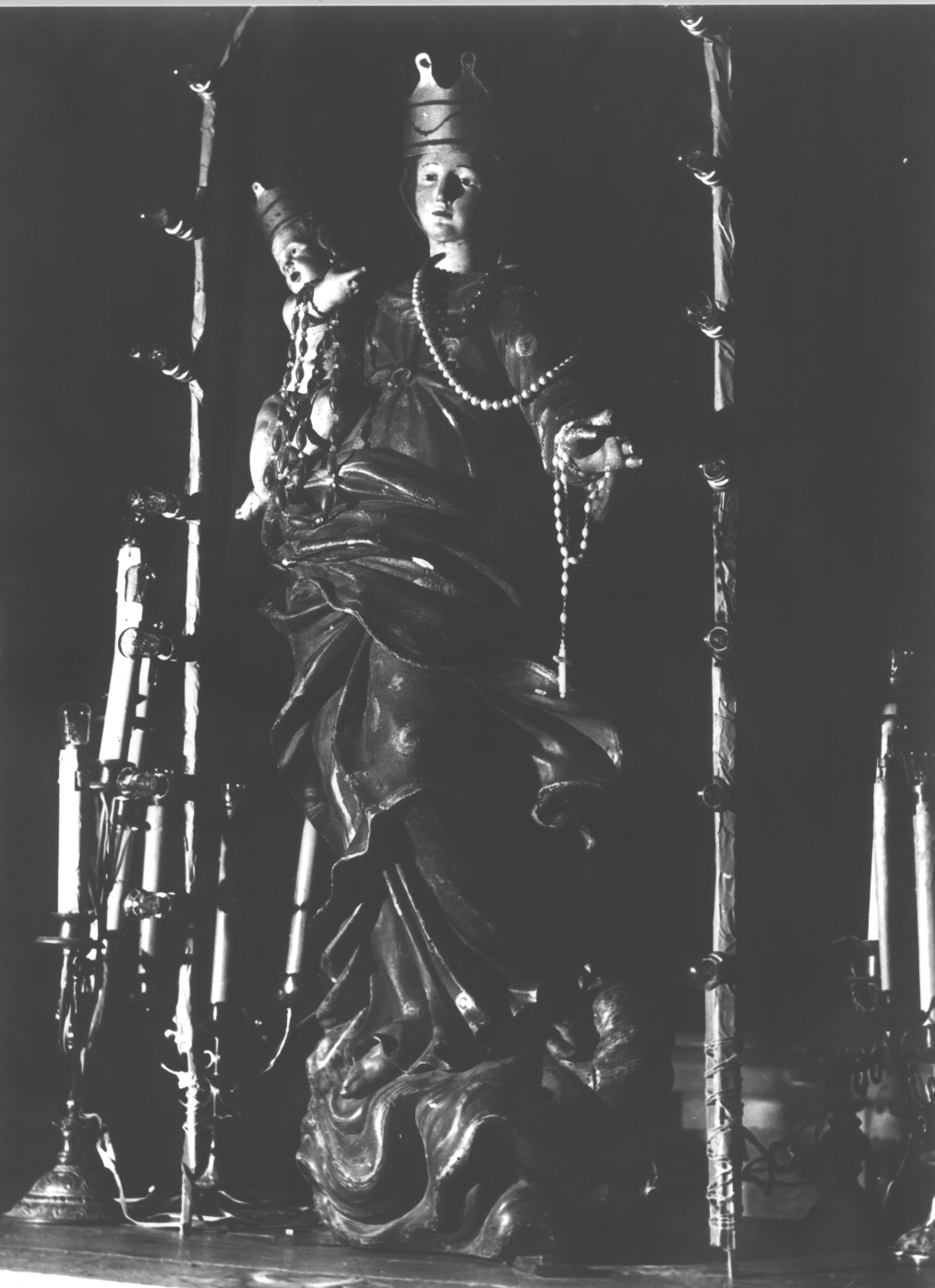 Madonna del Rosario (statua, opera isolata) di Maragliano Anton Maria (attribuito) (sec. XVIII)