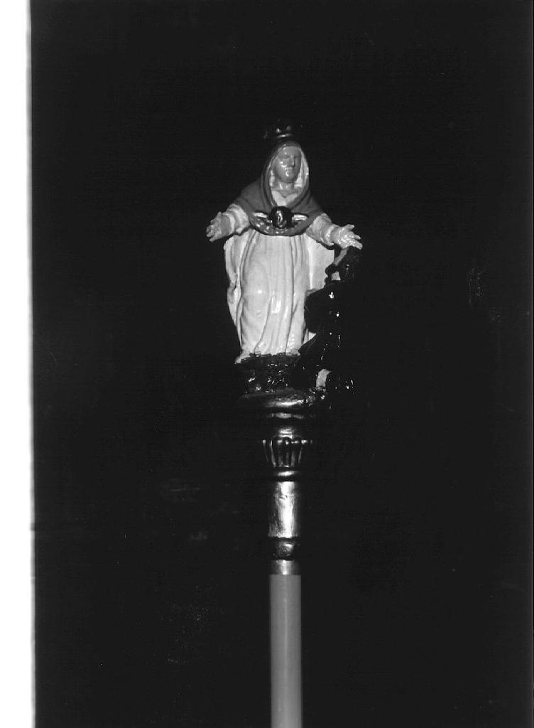 MADONNA DELLA MISERICORDIA (mazza processionale, opera isolata) - PRODUZIONE LIGURE (fine/inizio secc. XIX/ XX)