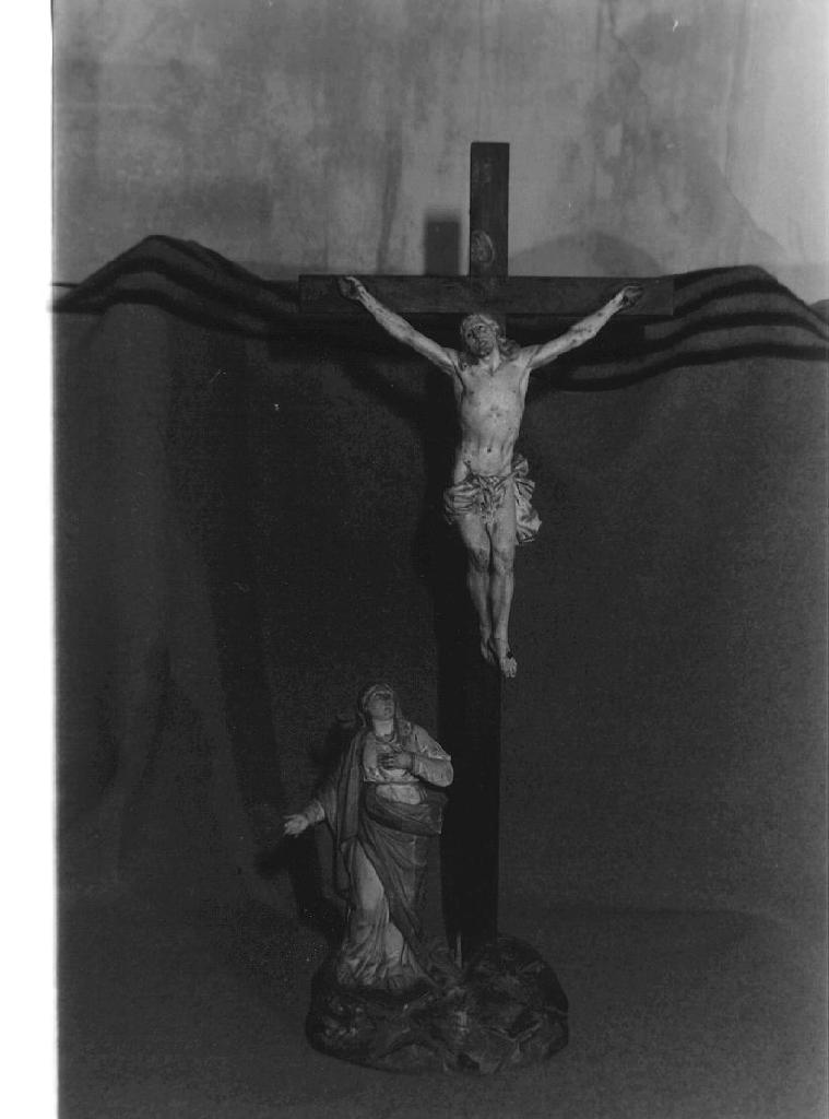 crocifissione di Cristo con la Madonna (gruppo scultoreo, opera isolata) - bottega ligure (fine/inizio secc. XVIII/ XIX)