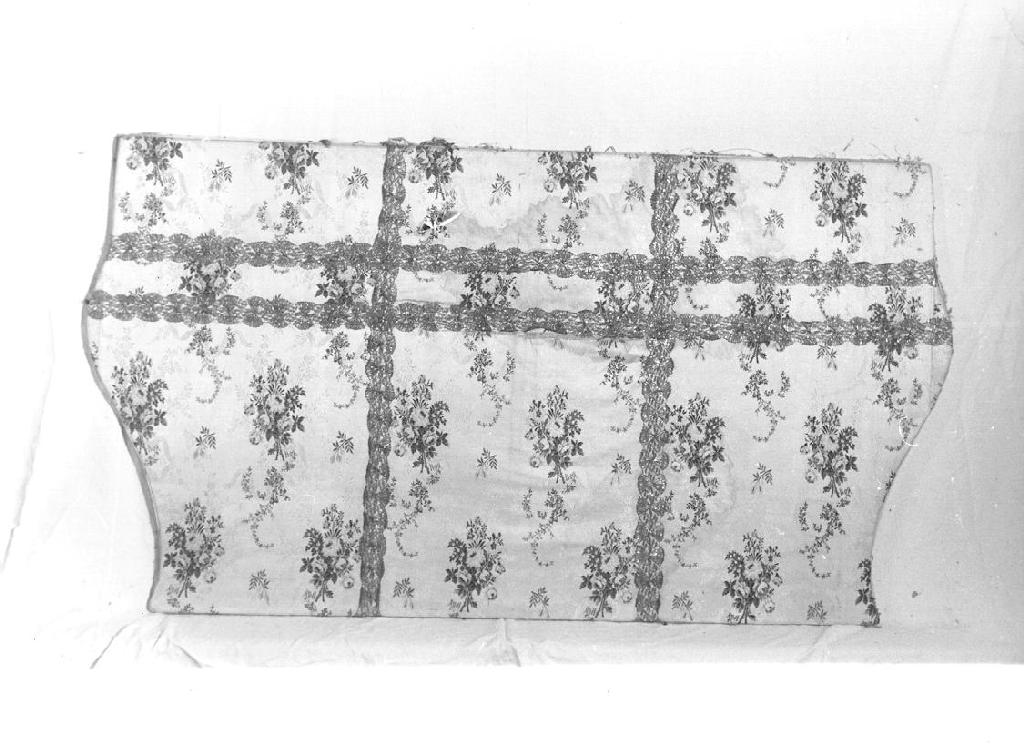 motivi decorativi floreali (paliotto, opera isolata) - manifattura italiana (metà sec. XVIII)