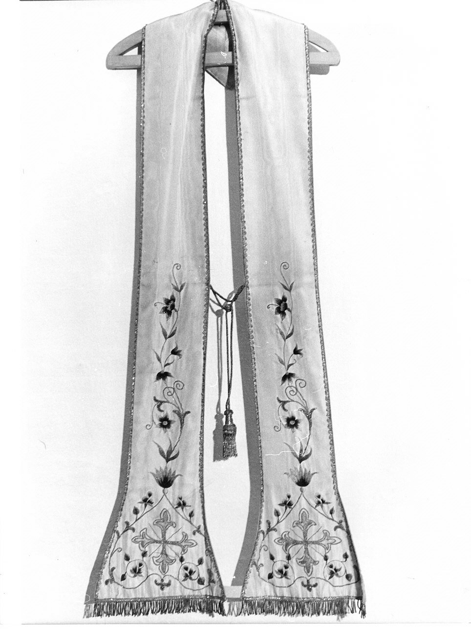 MOTIVI DECORATIVI FLOREALI (stola, opera isolata) - manifattura ligure (prima metà sec. XX)