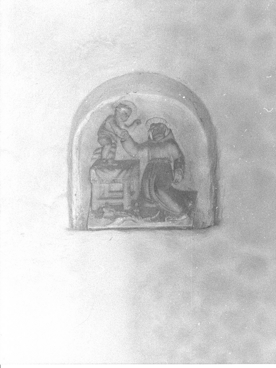 Sant'Antonio da Padova con il bambino (rilievo, opera isolata) - ambito cappuccino, PRODUZIONE LIGURE (ultimo quarto sec. XIX)