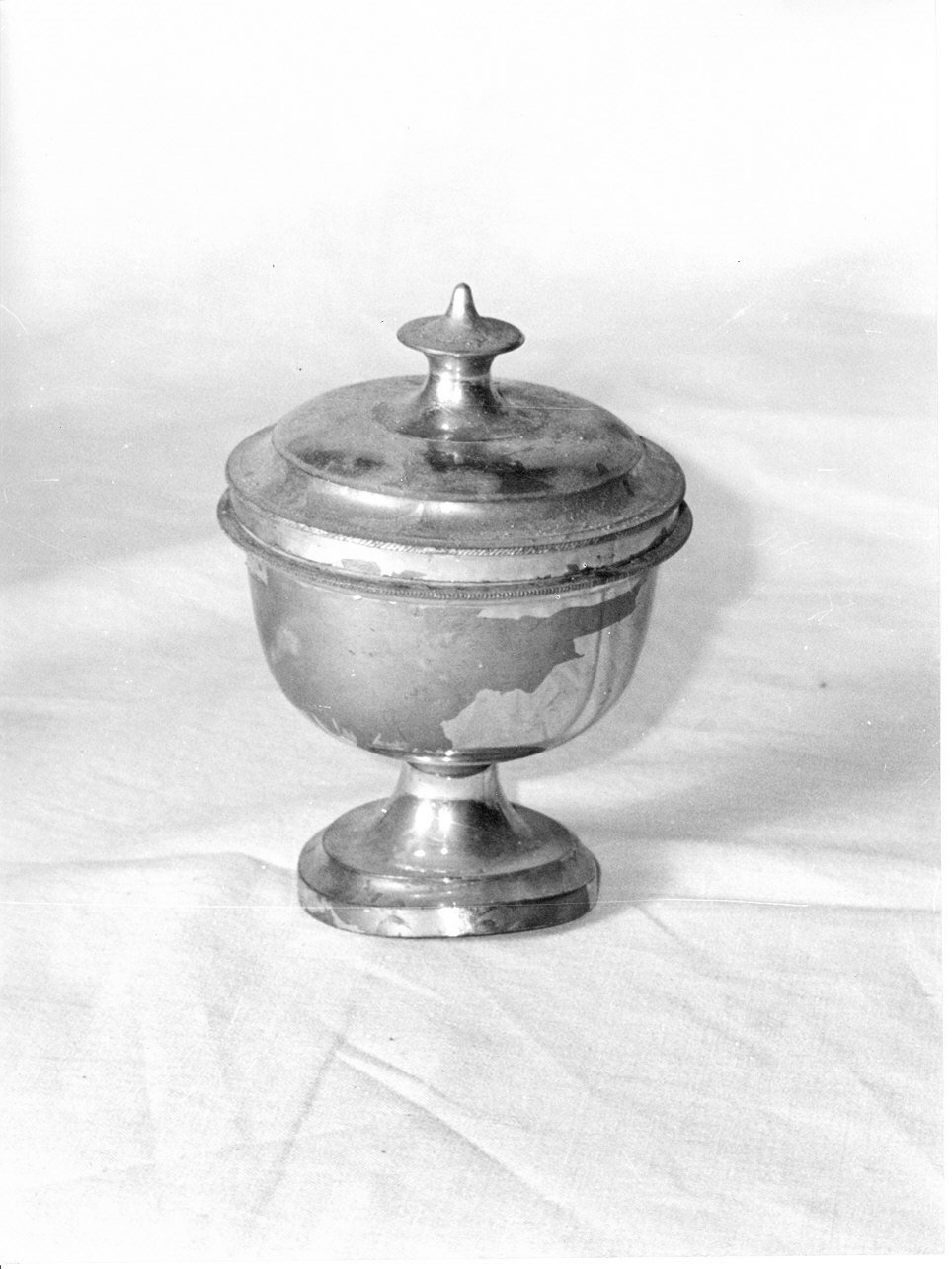 pisside, opera isolata - PRODUZIONE LIGURE (seconda metà sec. XIX)