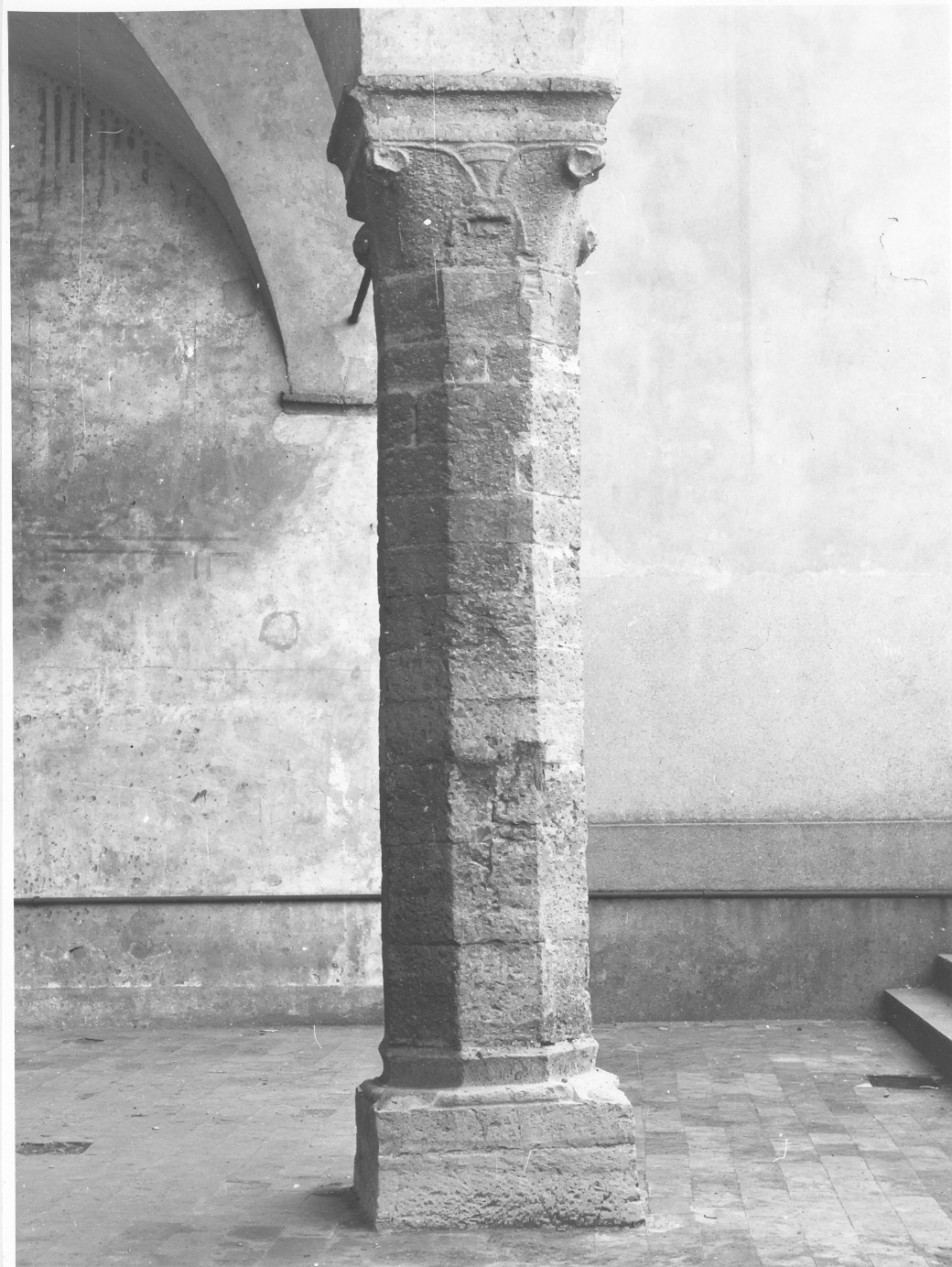 pilastro, coppia - bottega ligure (sec. XIV)