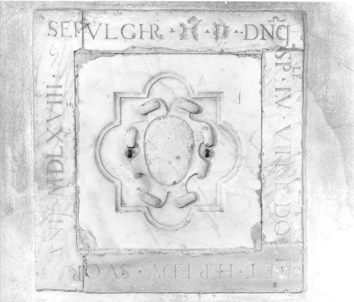 lastra tombale, opera isolata - bottega ligure (sec. XVI)