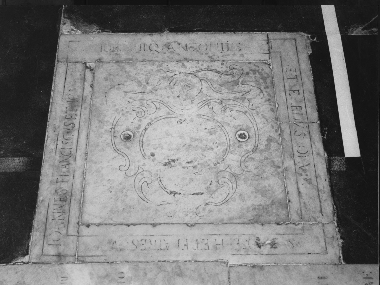 lapide, opera isolata - bottega ligure (sec. XVII)