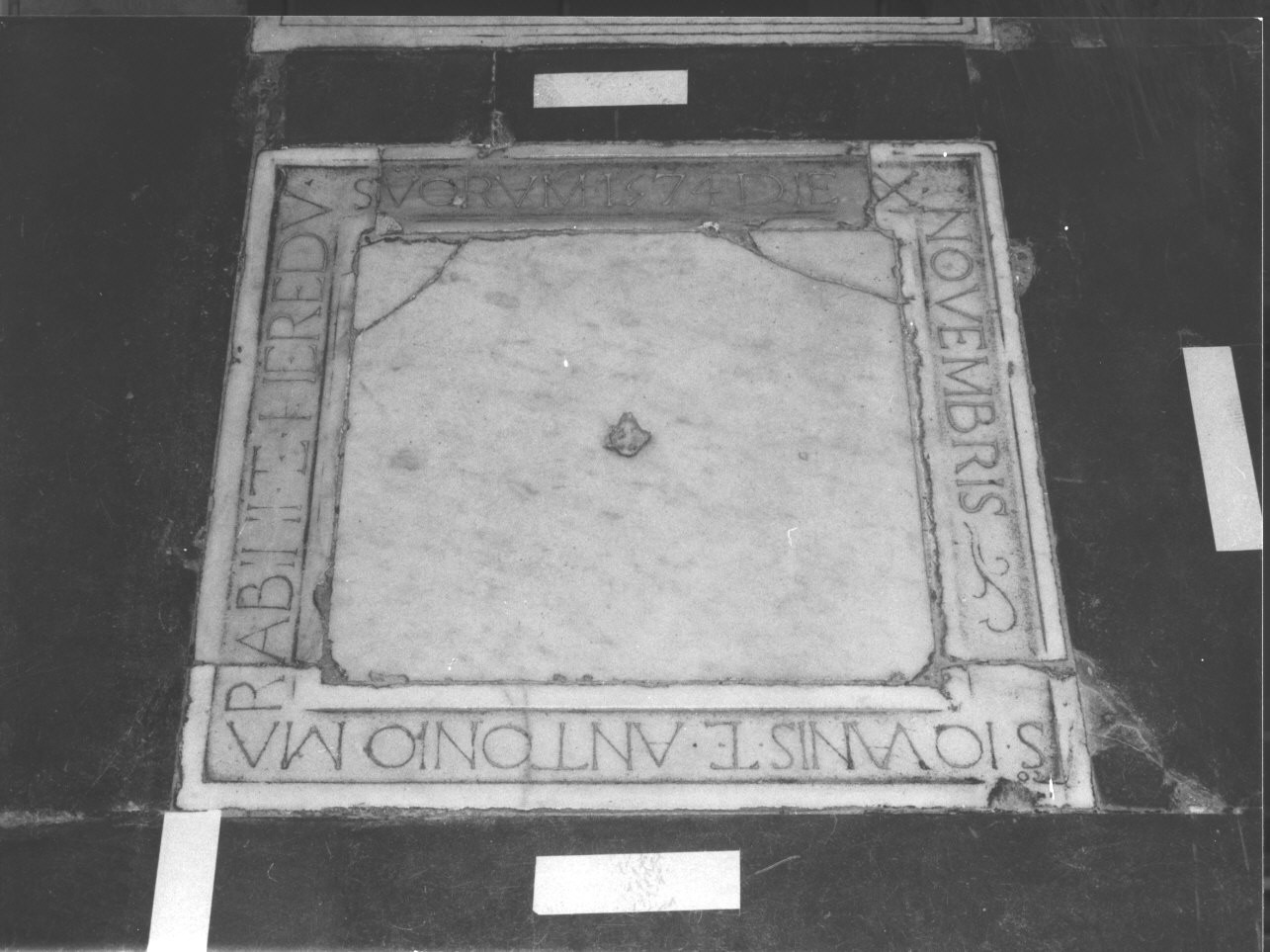 lapide, opera isolata - bottega ligure (sec. XVI)