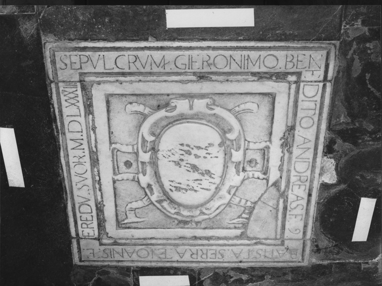 lapide, opera isolata - bottega ligure (sec. XVI)