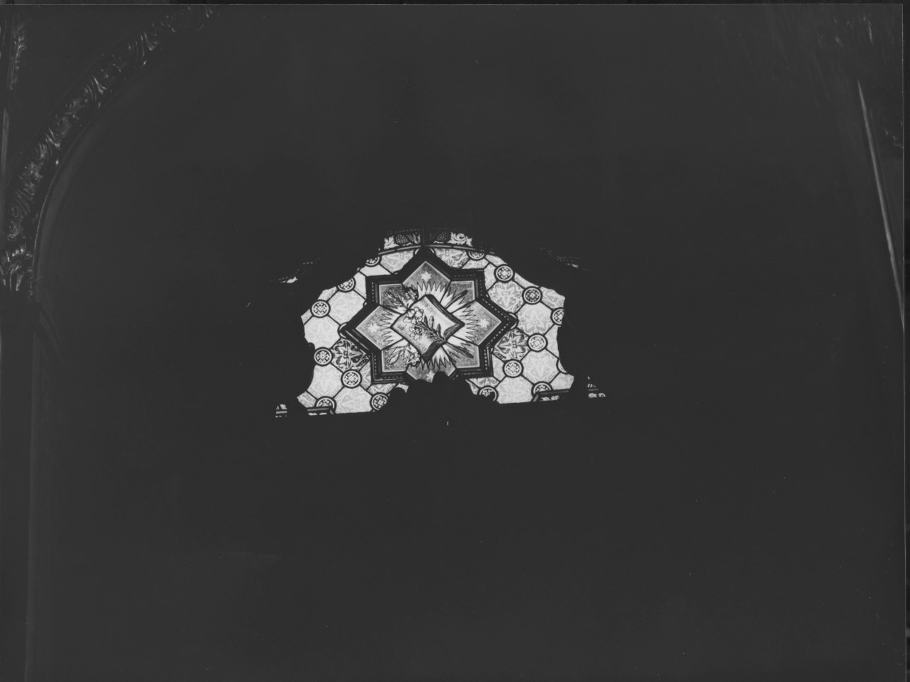 simbolo di Sant'Antonio da Padova: giglio (vetrata, opera isolata) - bottega genovese (seconda metà sec. XVIII)