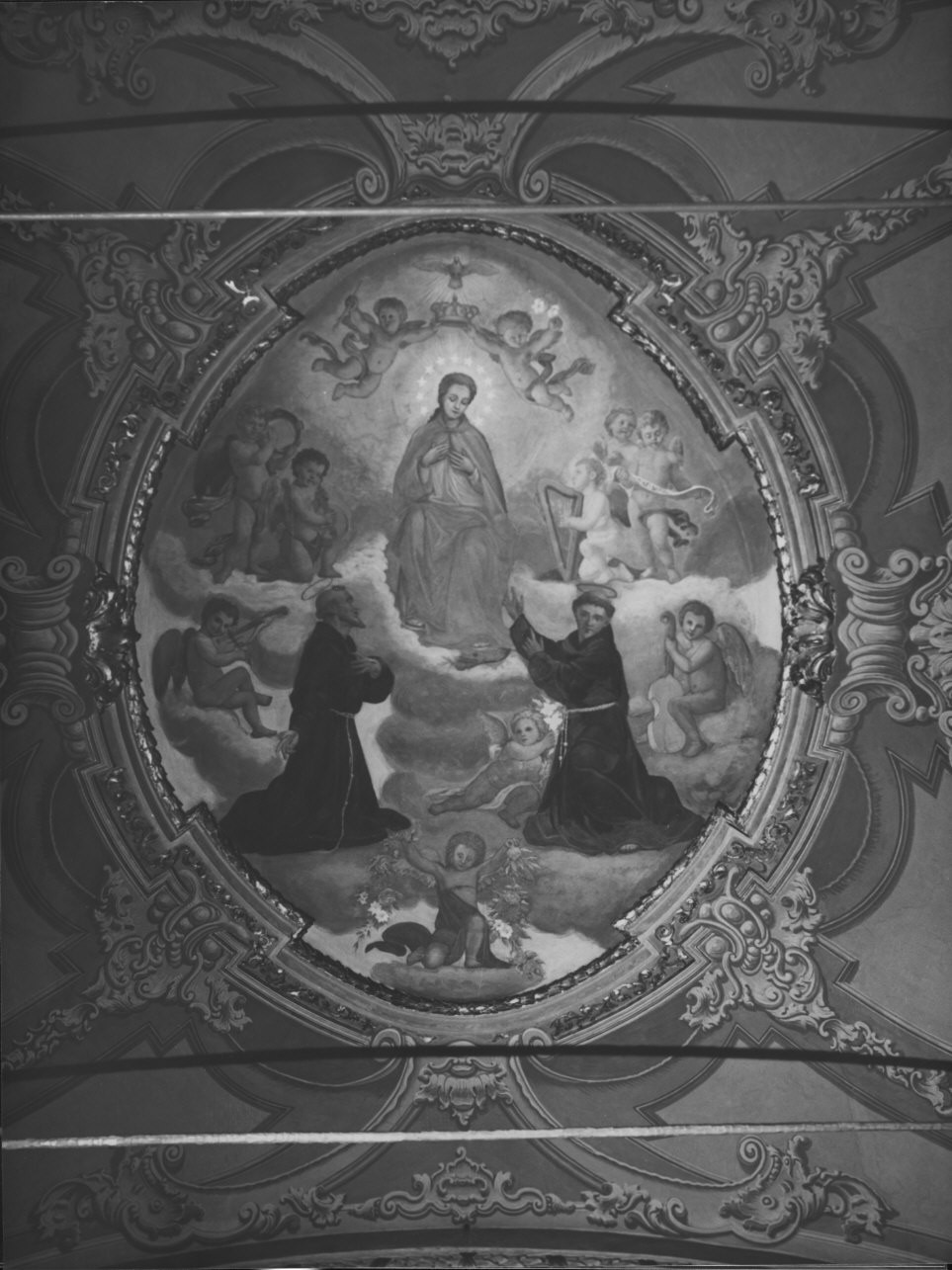Madonna in gloria tra Sant'Antonio da Padova e San Francesco d'Assisi (decorazione pittorica, opera isolata) di Grana Virginio (terzo quarto sec. XIX)